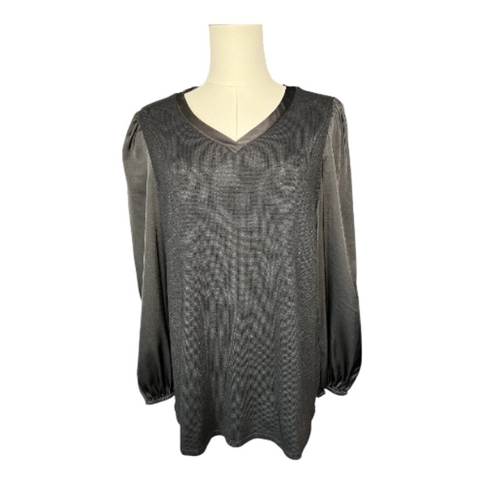 GUC Chico’s V neck satin sleeve sweater top | size 2 (L)